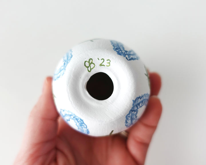 Hydrangea Ruffle Heirloom Egg