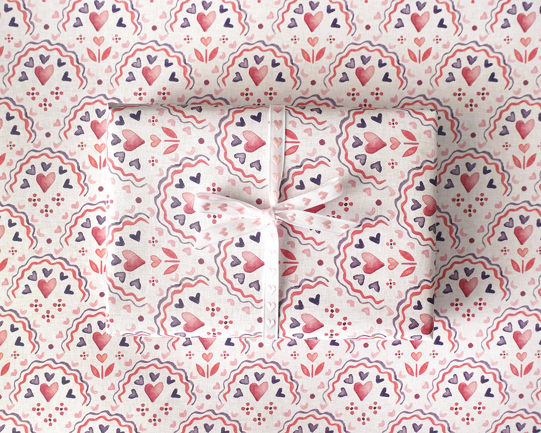 Scalloped Hearts Gift Wrap Sheets